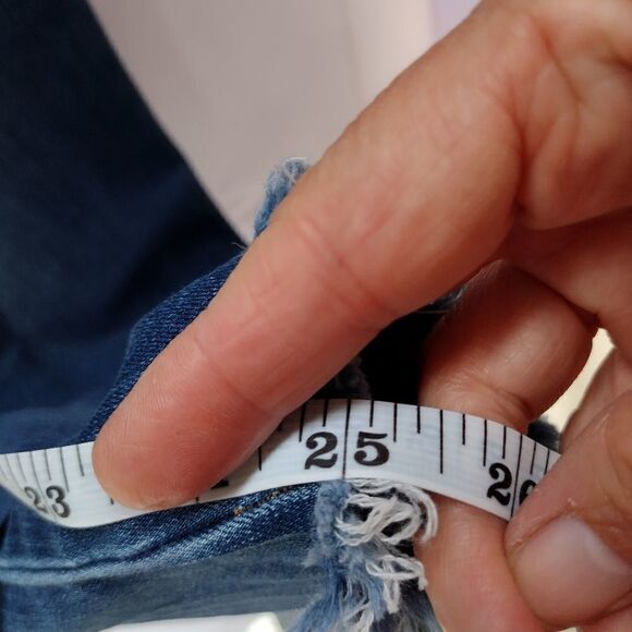 Stretch denim capris  - Picture 10 of 10